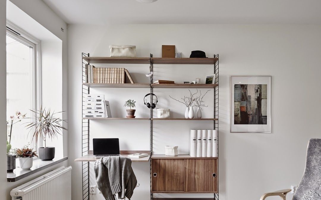 Bureau avec étagères et rangements